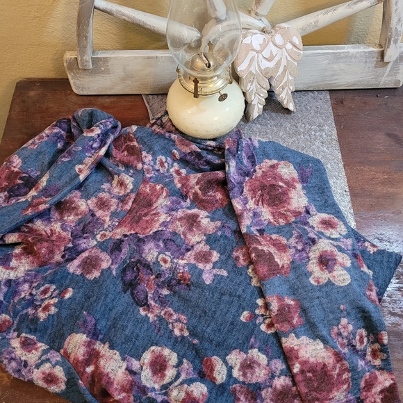 Sweater dress with pockets - Picture 2 of 4